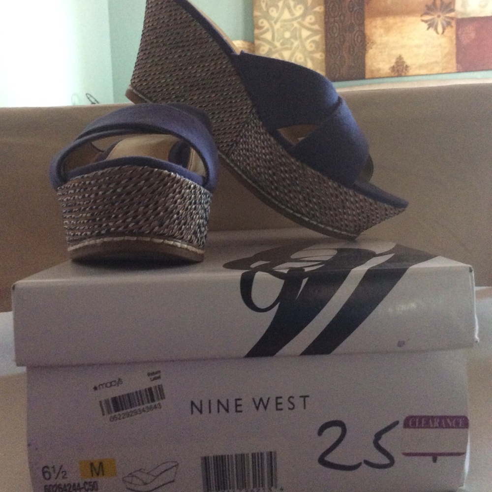 Nine West Havaha Navy “Very Comfy” EUC